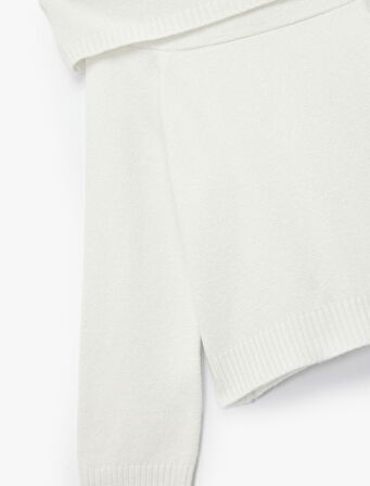 Uzun Kollu Omzu Açık Triko Kazak