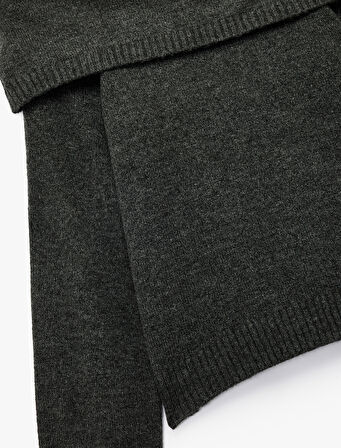 Uzun Kollu Omzu Açık Triko Kazak