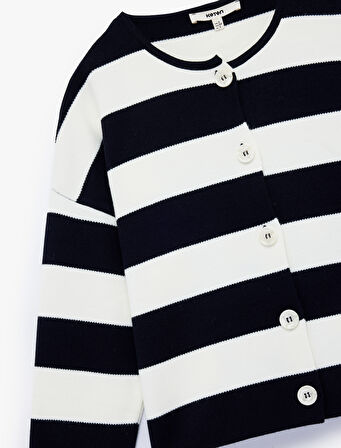 Regular Fit Uzun Kollu Bisiklet Yaka Triko Hırka