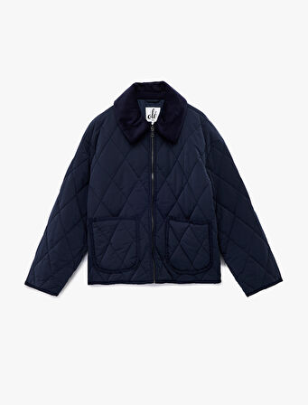 Uzun Kollu Fermuarlı Cep Detaylı Klasik Yaka Kapitone Ceket