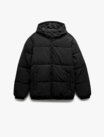 Uzun Kollu Cep Detaylı Fermuarlı Kapşonlu Şişme Mont