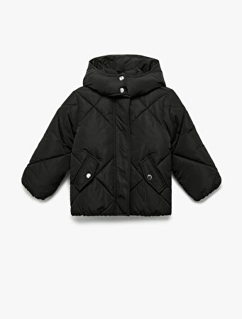 Uzun Kollu Cepli Kapitone Kapşonlu Mont