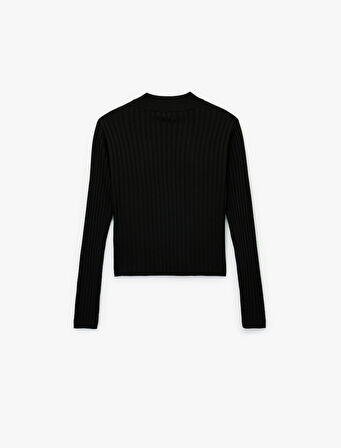 Uzun Kollu Dik Yaka Triko Kazak