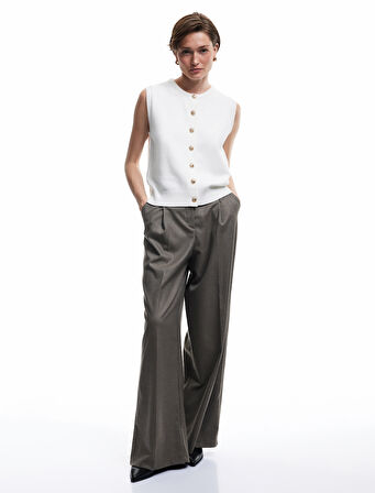 Kolsuz Bisiklet Yaka Düğmeli Triko Yelek