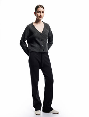 Beli Bağcıklı Cepli Yüksek Bel Düz Bol Paça Triko Pantolon