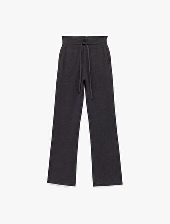 Beli Bağcıklı Cepli Yüksek Bel Düz Bol Paça Triko Pantolon