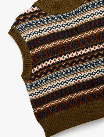 Jakarlı Kolsuz Dik Yaka Triko Süveter