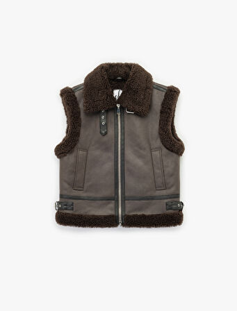 Dik Yaka Fermuarlı Cepli Peluş Detaylı Yelek