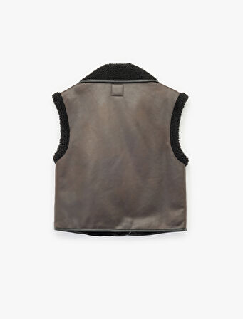 Dik Yaka Kolsuz Peluş Detaylı Yelek