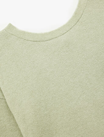 Uzun Kollu Bisiklet Yaka Arkası Fiyonk Detaylı Triko Kazak