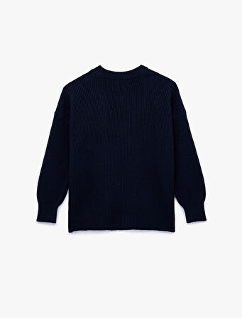 Uzun Kollu V Yaka Triko Kazak