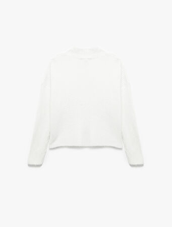 Rahat Kalıp Dik Yaka Dokulu Triko Kazak