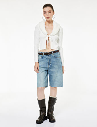 Suni Kürklü Yaka Fiyonklu Bağlama Detaylı Slim Fit Crop Triko Hırka