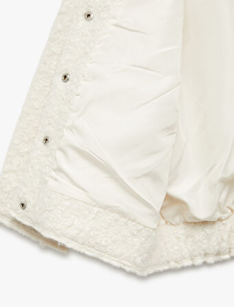 Dik Yaka Uzun Kollu Kapaklı Cepli Bürümcük Ceket