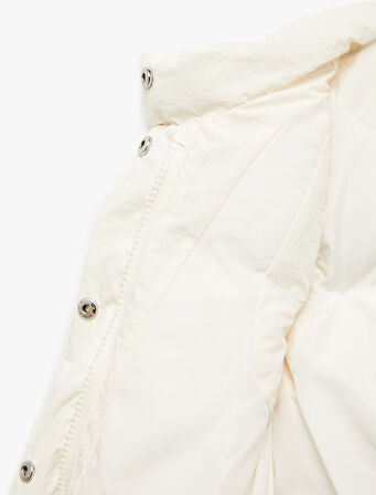 Dik Yaka Kolsuz Çıtçıt Kapamalı Şişme Yelek