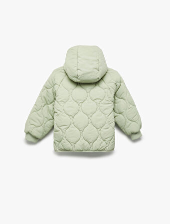 Uzun Kollu Düğmeli Kapşonlu Kapitone Mont