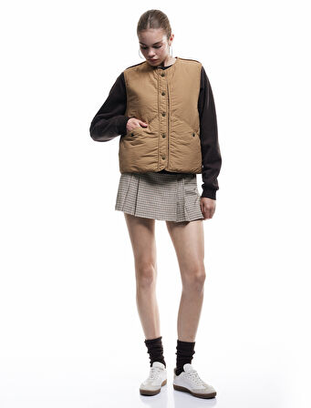 Yuvarlak Yaka Çıtçıt Düğmeli Kolsuz Yelek