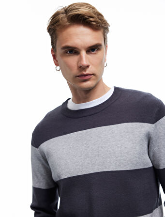 Uzun Kollu Bisiklet Yaka Çizgili Triko Kazak