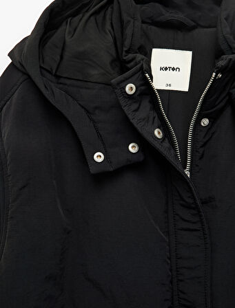 Cepli Fermuarlı Su İtici Uzun Kollu Kapüşonlu Kısa Şişme Mont