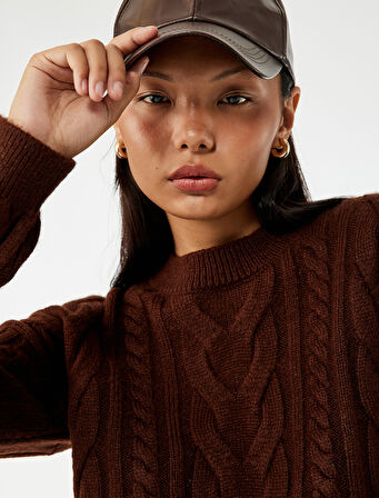 Uzun Kollu Bisiklet Yaka Saç Örgülü Triko Kazak