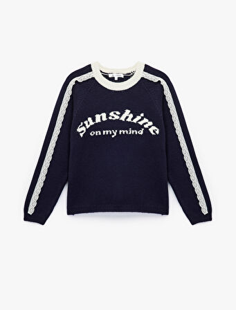 Dantel Detaylı Uzun Kollu Desenli Bisiklet Yaka Kazak