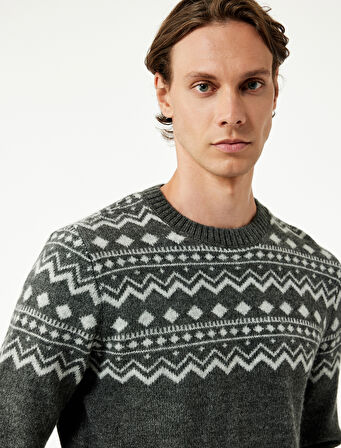 Uzun Kollu Bisiklet Yaka Desenli Triko Kazak