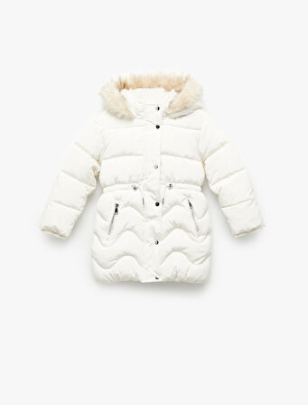 Uzun Kollu Peluş Detaylı Kapşonlu Fermuarlı Şişme Mont