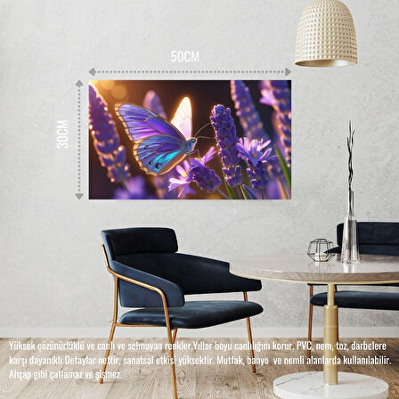 KELEBEK PARLAYAN GÜNEŞ IŞIĞI ALTINDA LAVANTA ÇİÇEĞİNİN ÜZERİNDE DİNLENİYOR 03 ÇERÇEVESİZ 50X30 CM PVC TABLO