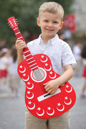 Ti Play Gitar Gösteri Aksesuarı 70x27cm 2,5mm Mukavva Kırmızı Ay Yıldız UV Baskı 20li Paket