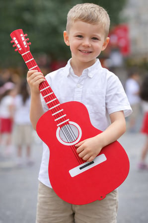 Ti Play Gitar Gösteri Aksesuarı 70x27cm 2,5mm Mukavva Kırmızı UV Baskı 20li Paket