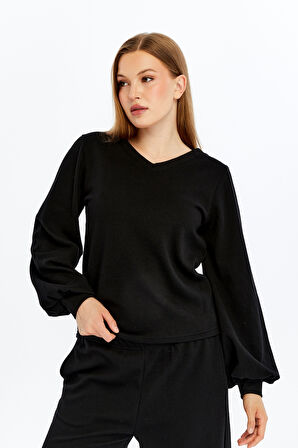 Kadın Dokulu V Yaka Bluz