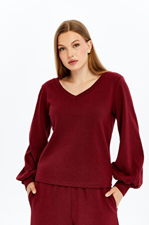 Kadın Dokulu V Yaka Bluz