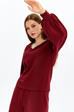 Kadın Dokulu V Yaka Bluz