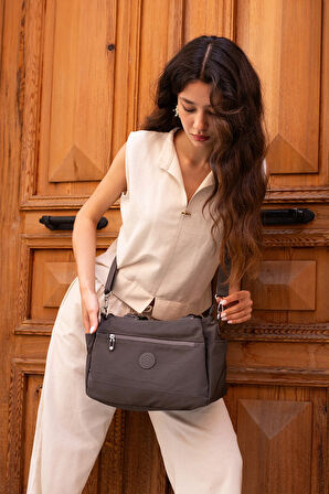 Kadın 5 Gözlü Suya Dayanıklı Paraşüt Kumaş Ayarlanabilir Çapraz Askılı El Ve Omuz Çantası