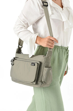 Kadın 3 Gözlü Paraşüt Kumaş  Ayarlanabilir Çapraz Askılı Çanta