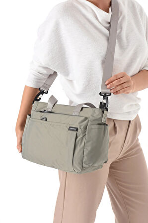 Kadın 5 Gözlü Suya Dayanıklı Paraşüt Kumaş Ayarlanabilir Çapraz Askılı El Ve Omuz Çantası