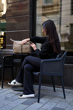 Kadın Suya Dayanıklı Paraşüt Kumaş Çok Gözlü Ayarlanabilir Bej Çapraz Askılı Omuz Çantası
