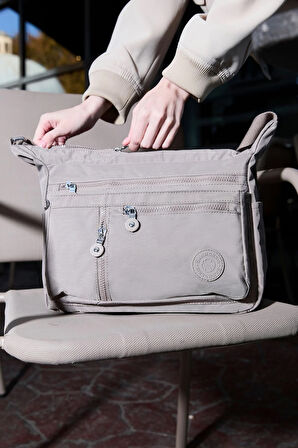 Kadın Orta Boy 7 Bölmeli Suya Dayanıklı Krinkıl Kumaş Vizon Çapraz Askılı Omuz Çantası