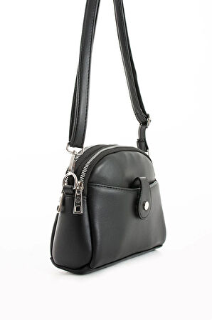 Kadın Suni Deri Ayarlanabilir Çapraz Askılı 4 Bölmeli Mıknatıs Toka Detaylı Siyah Omuz Çantası