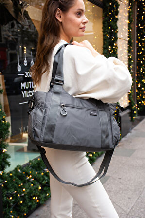 Hafif ve Dayanıklı Paraşüt Kumaş El Ve Çapraz Askılı Çok Bölmeli Çanta