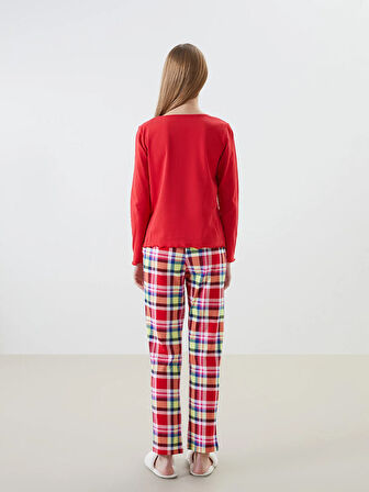 V Yaka Yılbaşı Temalı Kadın Pijama Takımı_W4EJ40Z8-LTP_8684680136543_S