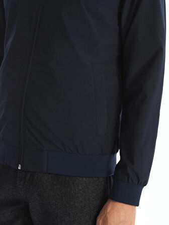 LCWAIKIKI Classic Lacivert Standart Kalıp Kolej Yaka Erkek Mont