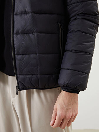 LCWAIKIKI Classic Siyah Standart Kalıp Dik Yaka Erkek Şişme Mont