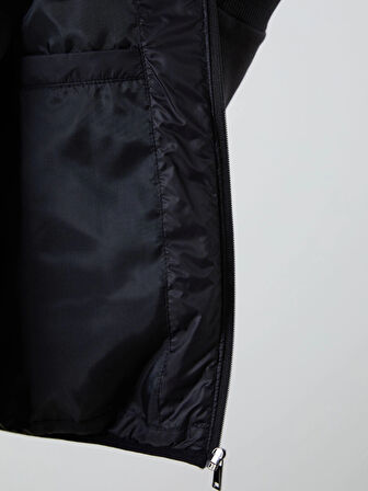 LCWAIKIKI Classic Siyah Standart Kalıp Dik Yaka Erkek Şişme Yelek