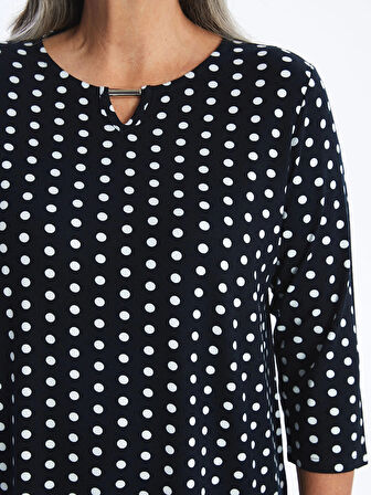 LCW Grace Lacivert Bisiklet Yaka Puantiye Desenli Kadın Tişört