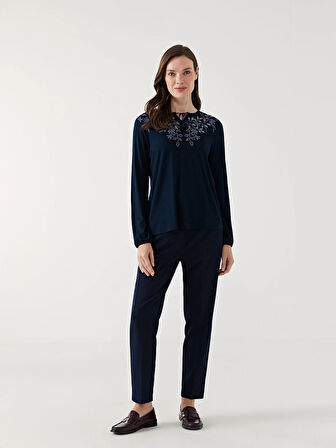 LCW Grace Lacivert Bağlamalı Yaka Çiçekli Kadın Bluz