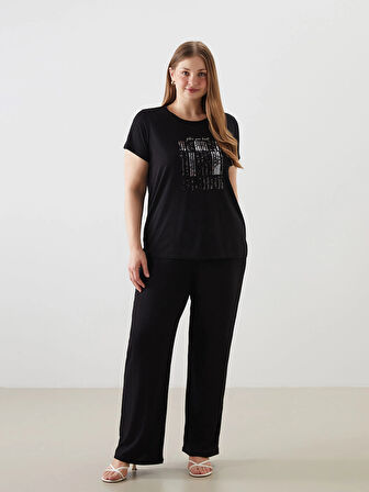 LCWAIKIKI Classic Siyah Bisiklet Yaka Pul Payet İşlemeli Kadın Tişört