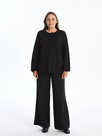 LCW Grace Siyah Bağlamalı Yaka Nakışlı Kadın Bluz
