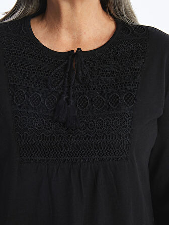 LCW Grace Siyah Bağlamalı Yaka Nakışlı Kadın Bluz