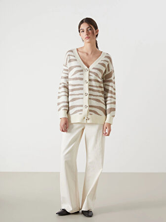 LCWAIKIKI Classic Ekru V Yaka Zebra Desenli Kadın Triko Hırka